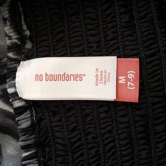 🪻BOGO🪻 B&W Animal Print Dress Size M Like New! - Picture 9 of 10